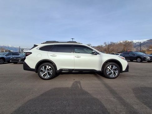 Used 2022 Subaru Outback Touring image 2