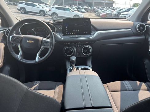 Used 2026 Chevrolet Blazer LT FWD image 28