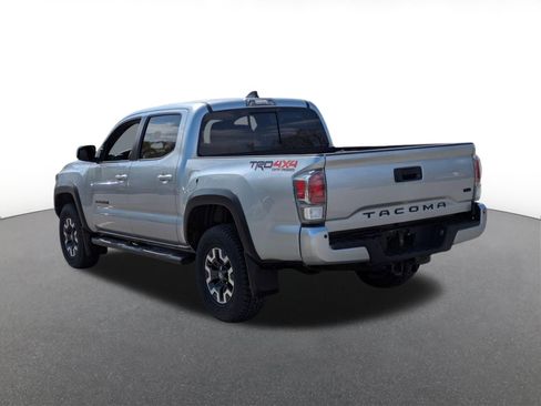Used 2023 Toyota Tacoma TRD Off-Road w/ TRD Premium Off Road Package AWD/4WD image 4