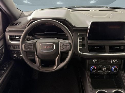 Used 2024 GMC Yukon AT4 w/ AT4 Premium Package AWD/4WD image 31