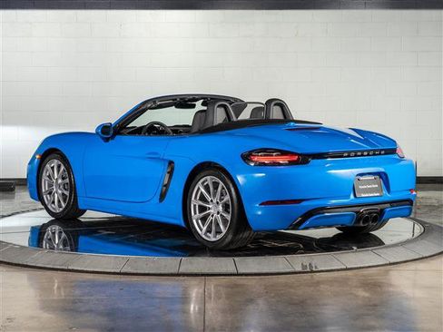 Certified 2025 Porsche 718 Boxster image 3