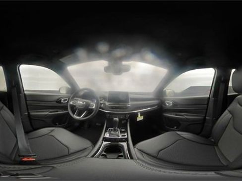 New 2026 Jeep Compass Latitude image 26