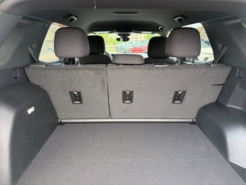 New 2026 Chevrolet Equinox LT w/ Midnight Edition AWD/4WD image 21