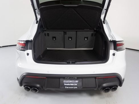 New 2026 Porsche Macan S image 39