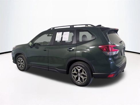 Used 2024 Subaru Forester Premium image 7