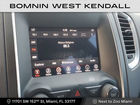 Used 2019 Dodge Durango SXT image 24