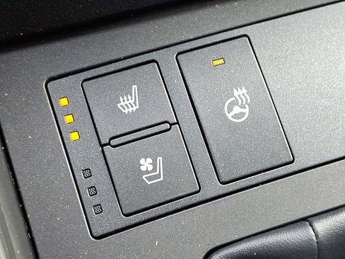 Used 2021 Lexus IS 300 AWD w/ Comfort Package image 24