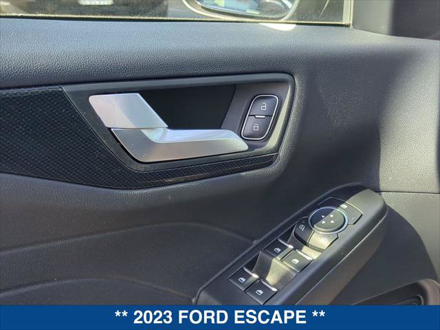 Certified 2023 Ford Escape ST-Line w/ Tech Pack #1 FWD image 11