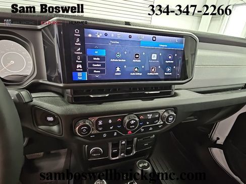 Used 2024 Jeep Wrangler Sport S image 12