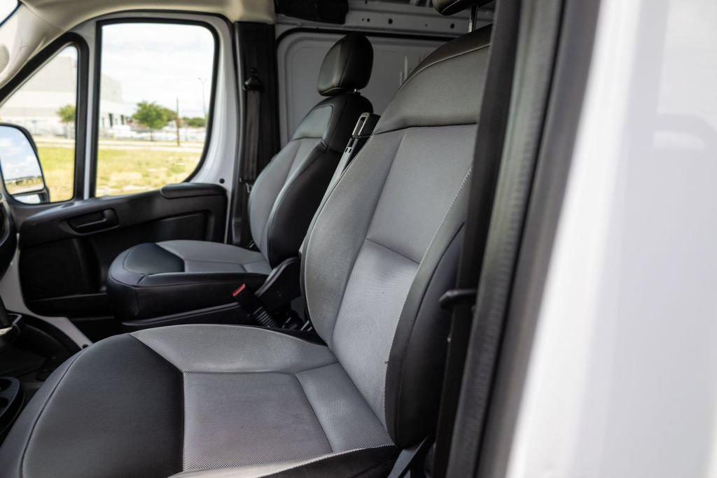 Used 2025 RAM ProMaster 2500 w/ Convenience Group FWD image 10