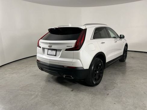 Certified 2023 Cadillac XT4 Luxury w/ Cold Weather Package FWD image 8