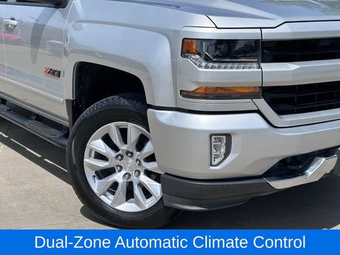 Used 2018 Chevrolet Silverado 1500 LT w/ Texas Edition AWD/4WD image 4