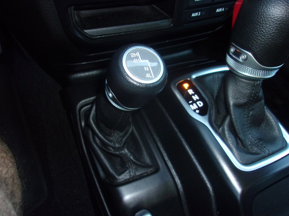 Used 2021 Jeep Wrangler Sport AWD/4WD image 14