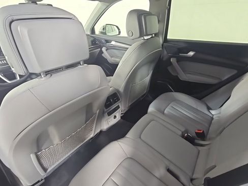 Used 2021 Audi Q5 2.0T Premium image 25