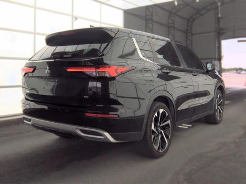 Used 2023 Mitsubishi Outlander SE FWD image 5