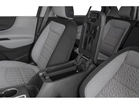 Used 2024 Chevrolet Equinox RS AWD/4WD image 10