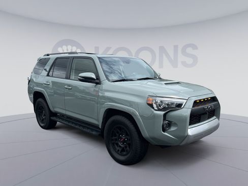 Used 2023 Toyota 4Runner TRD Off-Road Premium w/ Off Road Premium Plus Package AWD/4WD image 10