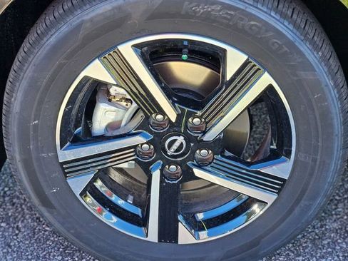 New 2025 Nissan Sentra SV w/ All-Weather Package image 8