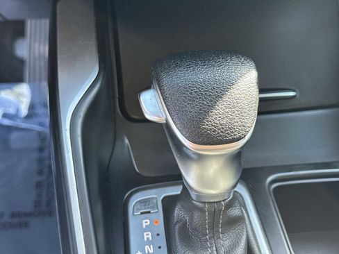 Used 2021 Kia Sorento LX FWD image 29