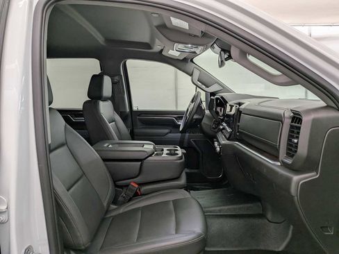 Used 2025 GMC Sierra 3500 SLT image 24