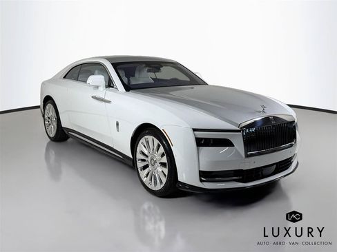 Used 2024 Rolls-Royce Spectre w/ Spectre Launch Package AWD/4WD image 3
