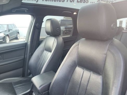 Used 2018 Land Rover Discovery Sport HSE AWD/4WD image 7