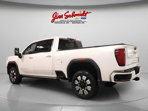 Used 2025 GMC Sierra 2500 Denali w/ Denali Reserve Package AWD/4WD image 4