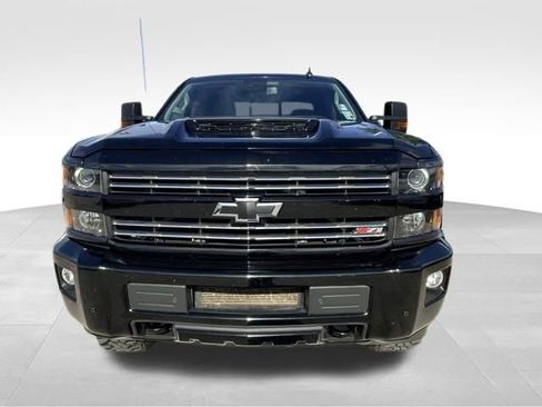Used 2019 Chevrolet Silverado 2500 LTZ w/ Duramax Plus Package AWD/4WD image 10