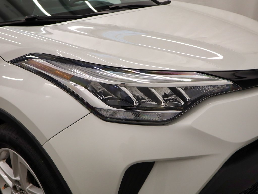 Used 2021 Toyota C-HR LE FWD image 10