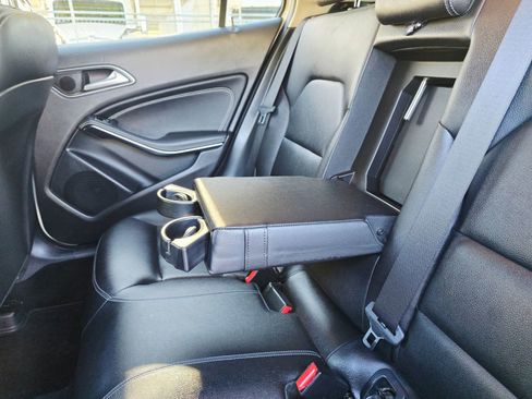 Used 2017 Mercedes-Benz GLA 250 4MATIC image 41