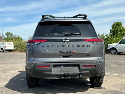 Used 2024 Nissan Pathfinder Rock Creek image 8