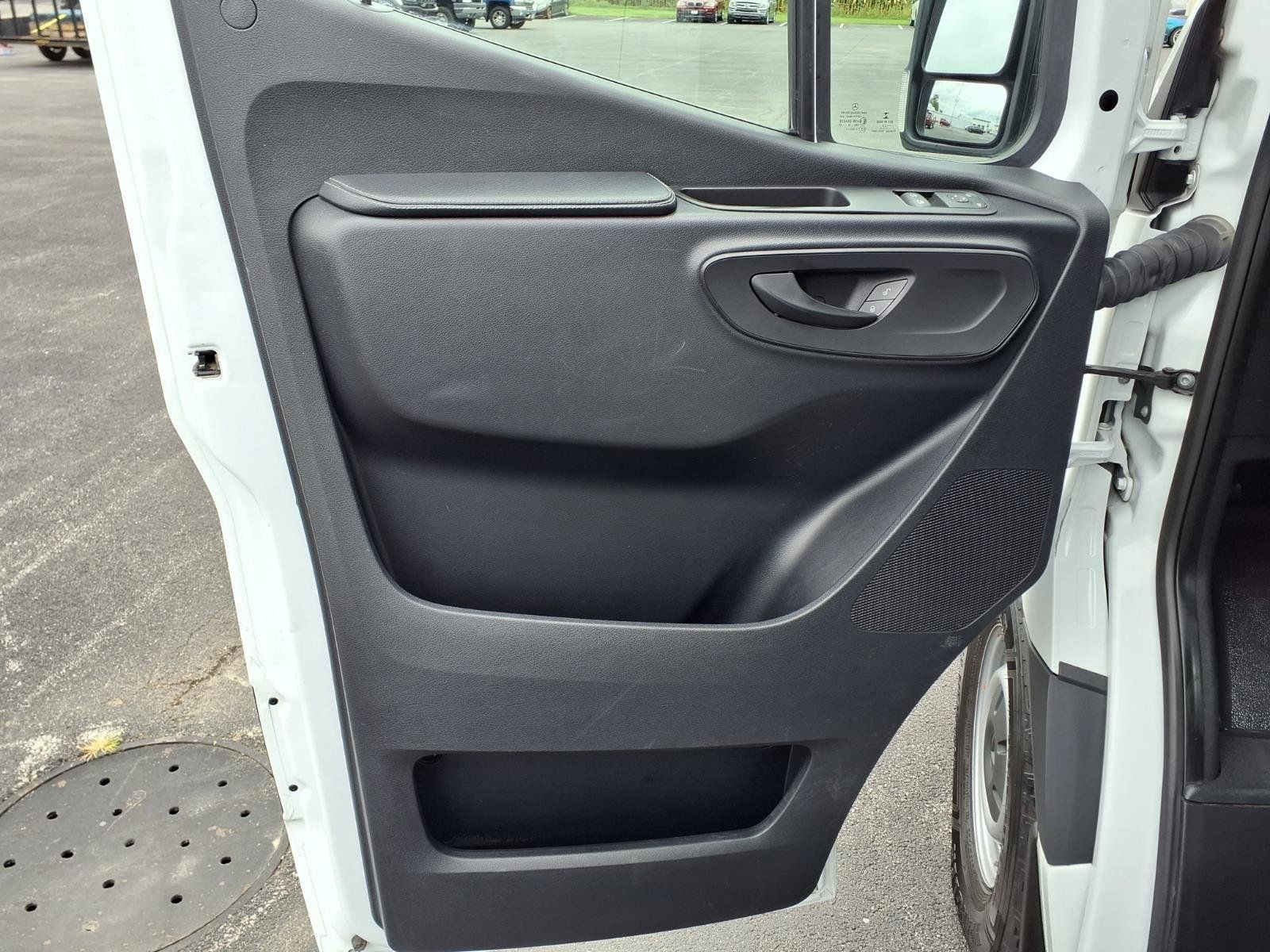 Used 2022 Mercedes-Benz Sprinter 2500 image 20