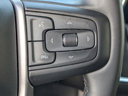 Used 2023 GMC Yukon SLE image 20