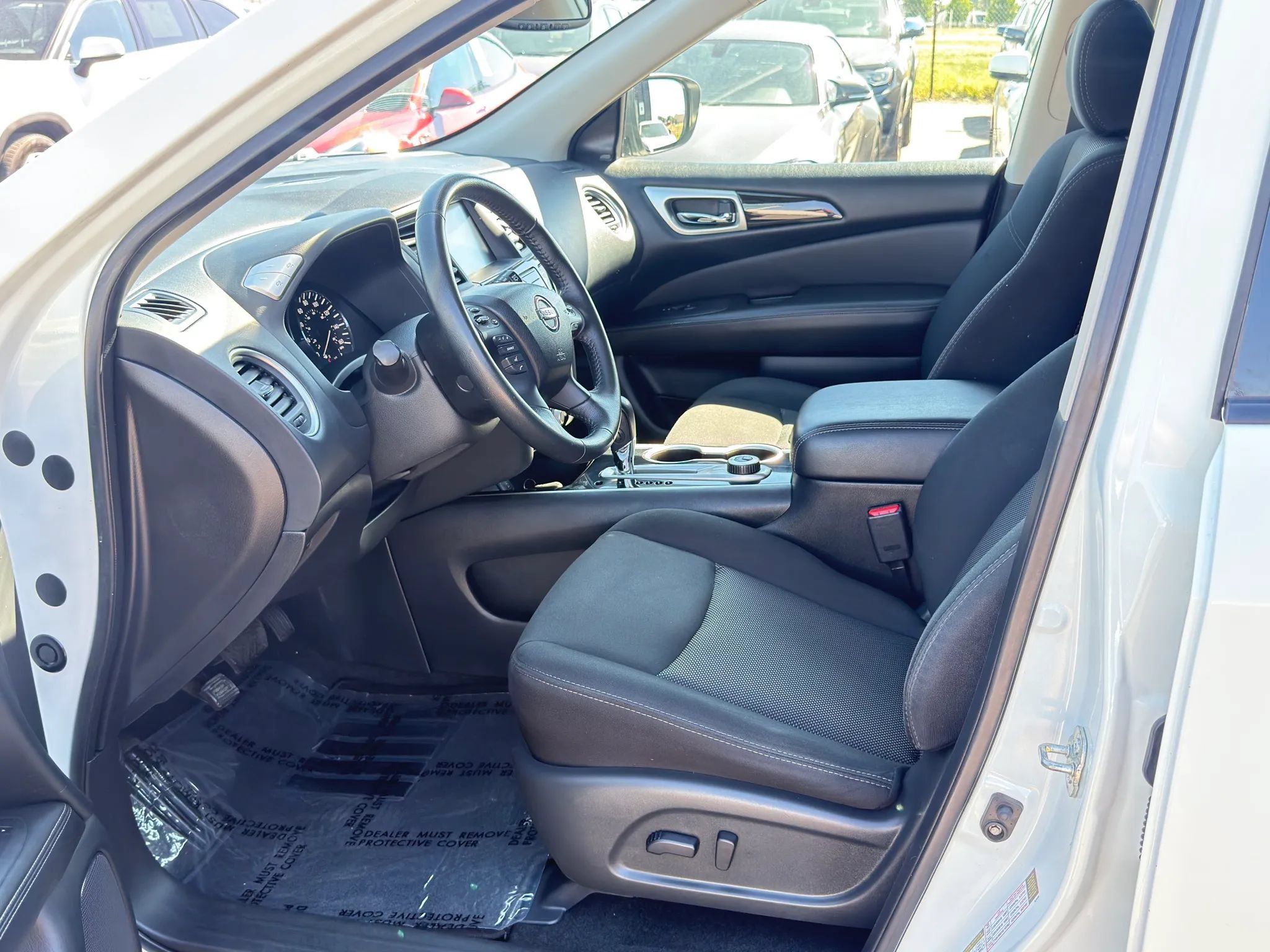 Used 2020 Nissan Pathfinder SV AWD/4WD image 9