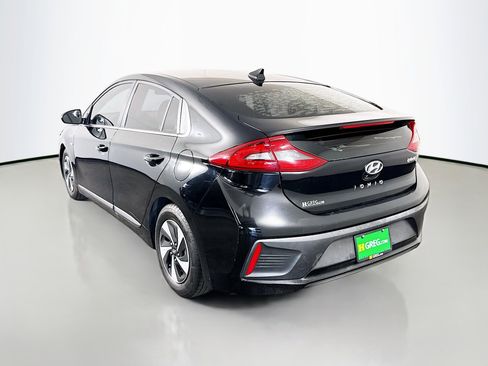 Used 2017 Hyundai Ioniq SEL image 7