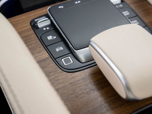 New 2026 Mercedes-Benz GLE 450 4MATIC image 28