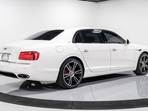 Used 2018 Bentley Flying Spur S V8 image 3