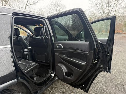 Used 2019 Jeep Grand Cherokee Limited w/ Luxury Group II image 20