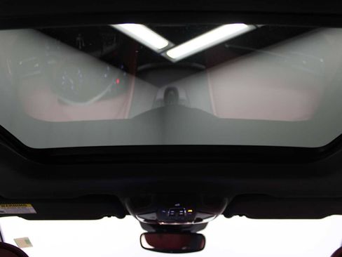 Used 2022 Maserati Levante GT image 18