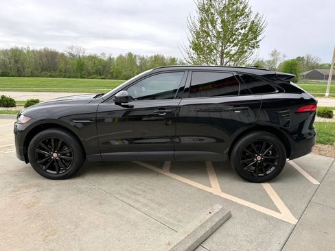 Used 2017 Jaguar F-PACE Prestige image 5