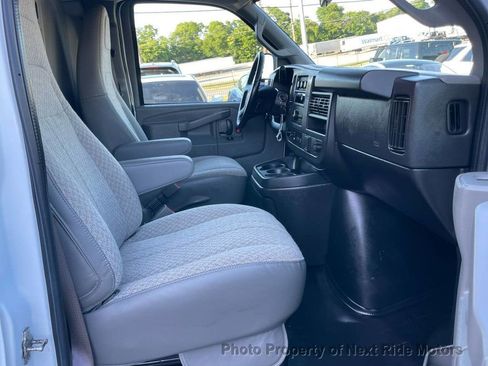 Used 2022 Chevrolet Express 2500 w/ Driver Convenience Package RWD image 15