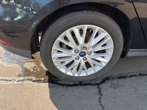 Used 2017 Ford Focus Titanium w/ Titanium Technology Package image 16