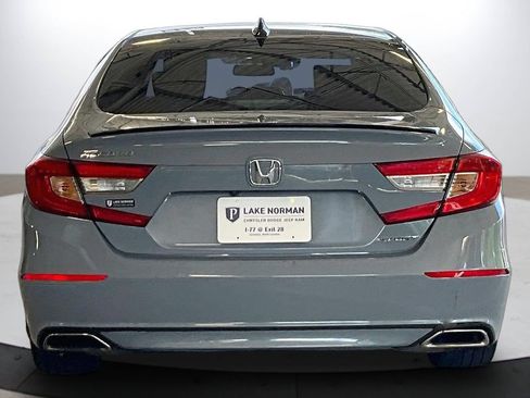 Used 2021 Honda Accord Sport image 8