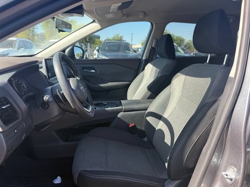 Used 2022 Nissan Rogue SV FWD image 12