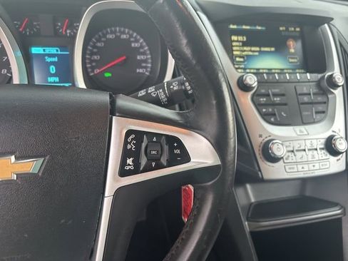 Used 2017 Chevrolet Equinox LT w/ Convenience Package image 17