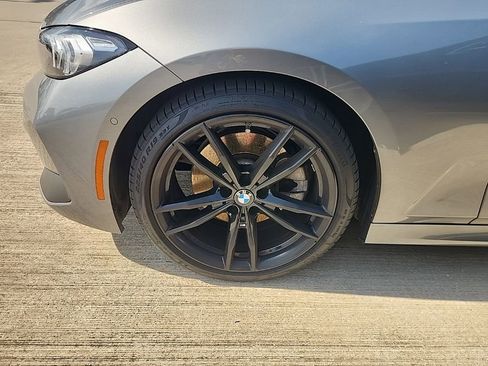 Used 2023 BMW 330i Sedan w/ M Sport Package RWD image 4