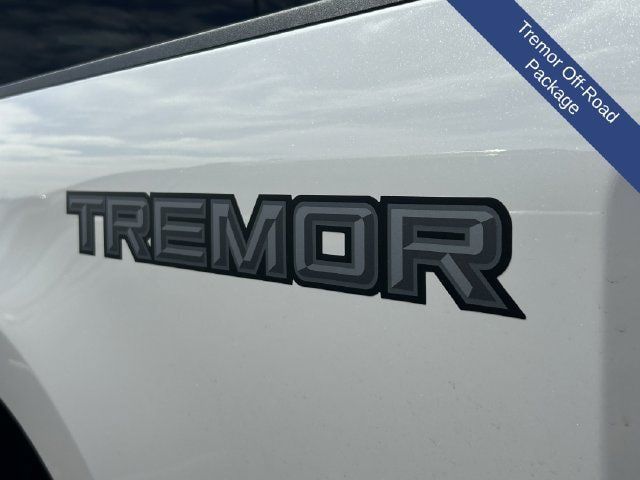 Used 2024 Ford F350 Lariat w/ Lariat Ultimate Package AWD/4WD image 8