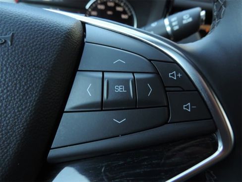 Certified 2025 Cadillac XT5 Premium Luxury image 28