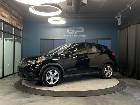 Used 2021 Honda HR-V LX image 7