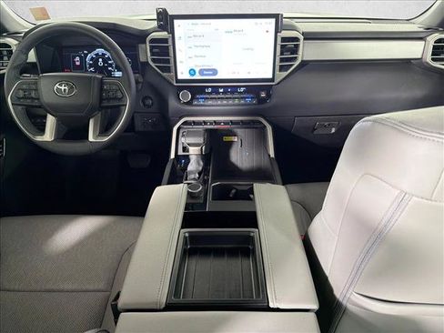 Used 2025 Toyota Tundra Limited AWD/4WD image 22